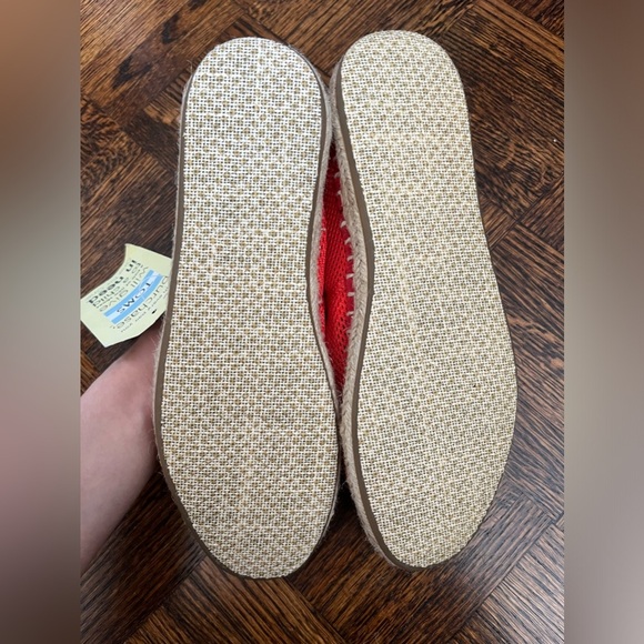 NWT TOM’s classics Fiesta Red Mesh Shoes - Picture 3 of 5